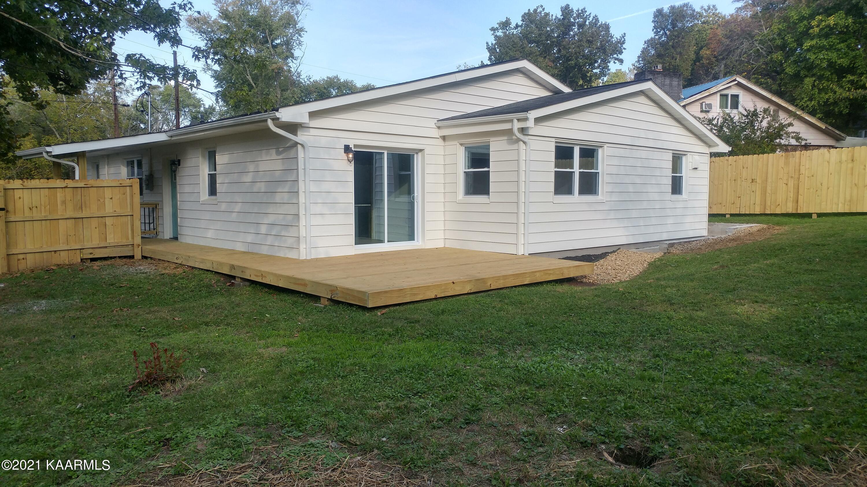 100 Morris Lane Oak Ridge, TN 37830 - Photo 22 of 24 1014211703a_HDR