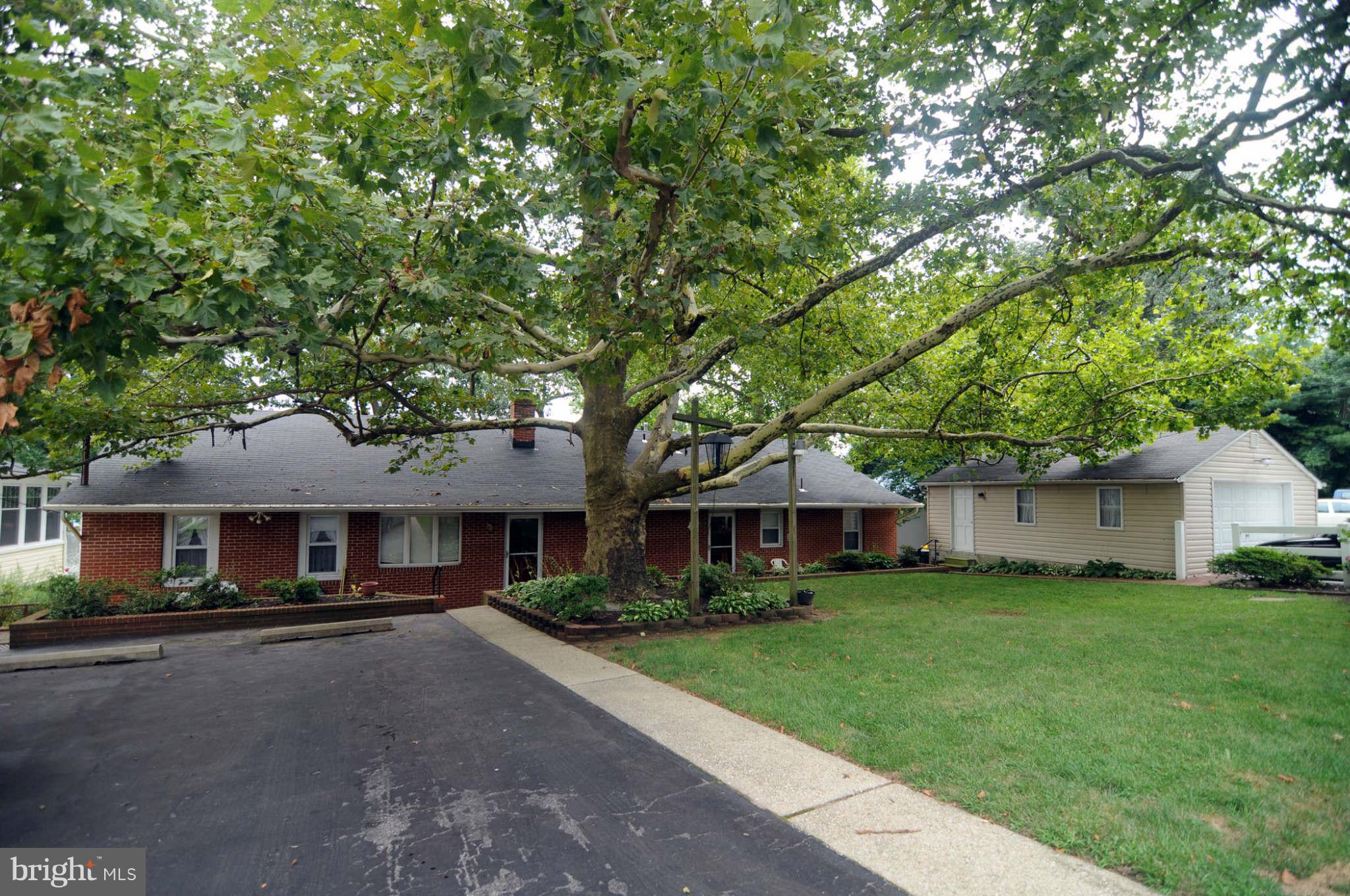 191 Inverness Road Severna Park, MD 21146 - Photo 2 of 24 Exterior (Front)