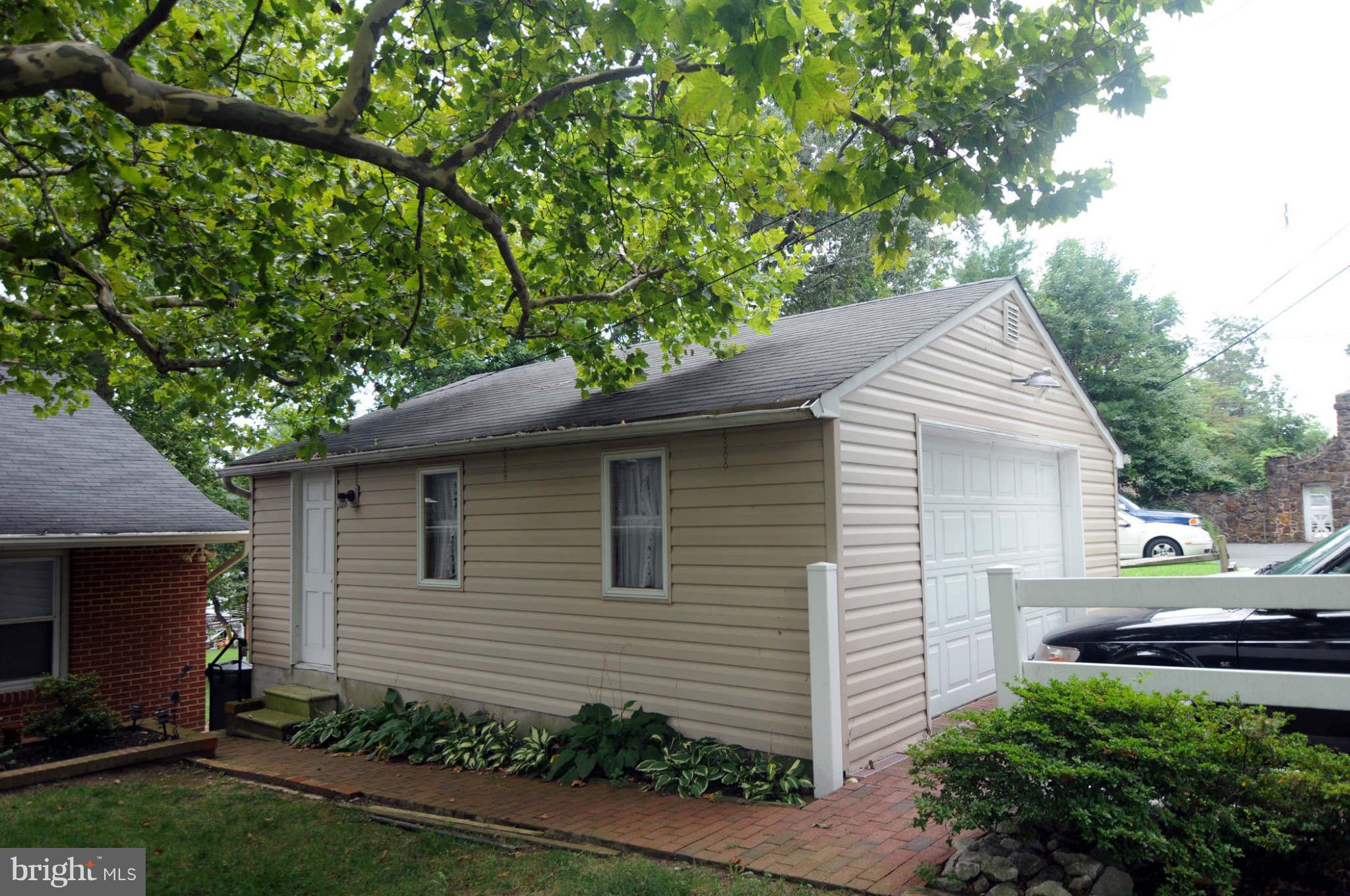 191 Inverness Road Severna Park, MD 21146 - Photo 24 of 24 Two Car Garage