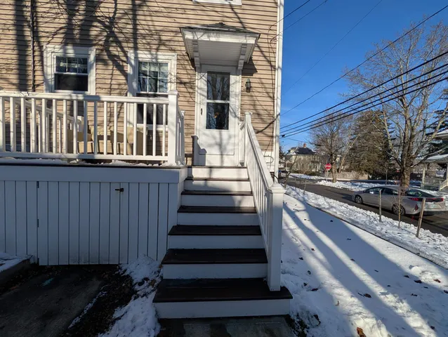 $3,100 | 204 Rockland Street, Portsmouth, NH 03801