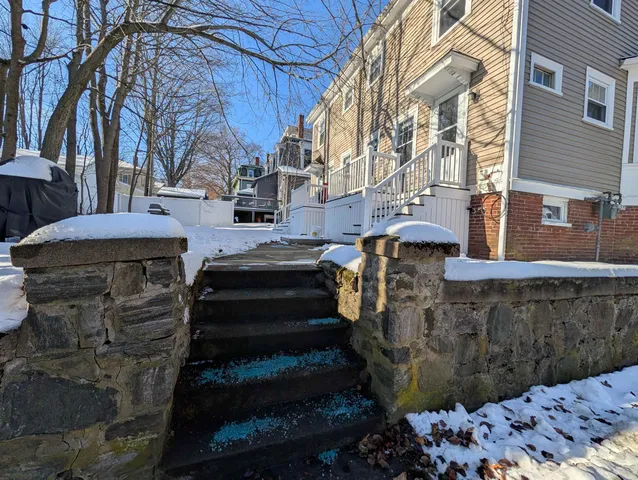 $3,100 | 204 Rockland Street, Portsmouth, NH 03801