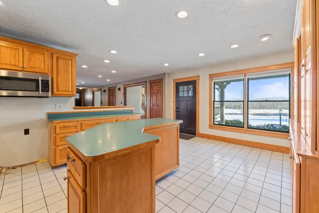 $895,000 | 467 Bay Road, Bowdoinham, ME 04008