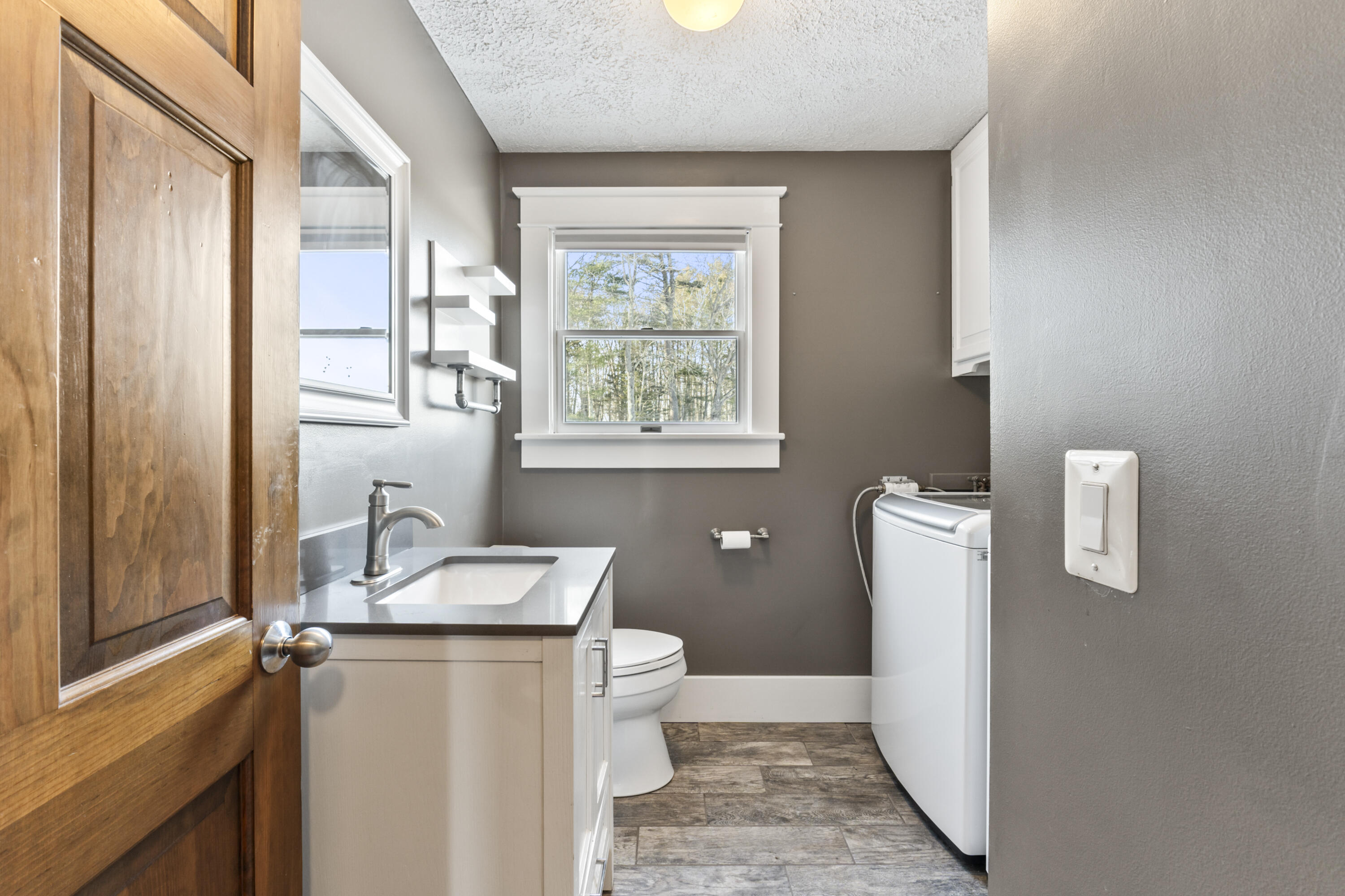467 Bay Road Bowdoinham, ME 04008 - Photo 23 of 86 Powder/Laundry Room