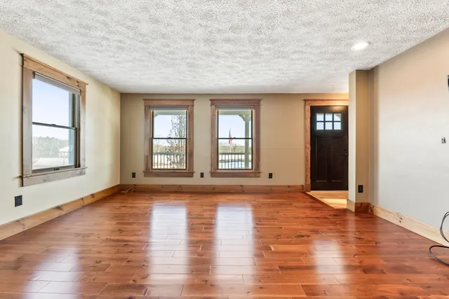 $895,000 | 467 Bay Road, Bowdoinham, ME 04008