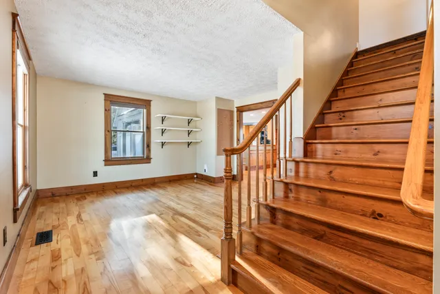 $895,000 | 467 Bay Road, Bowdoinham, ME 04008