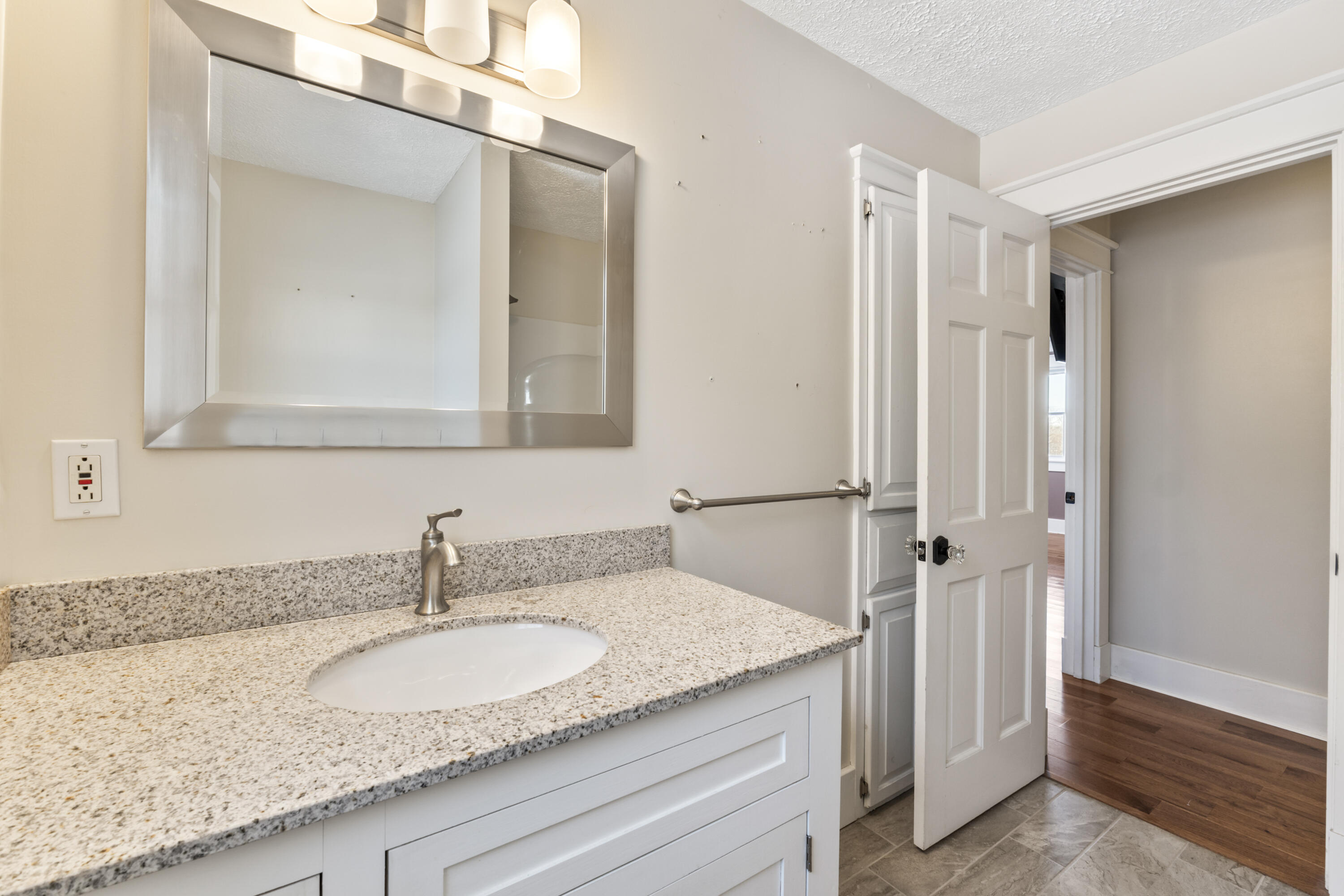 467 Bay Road Bowdoinham, ME 04008 - Photo 47 of 81 Full Bathroom