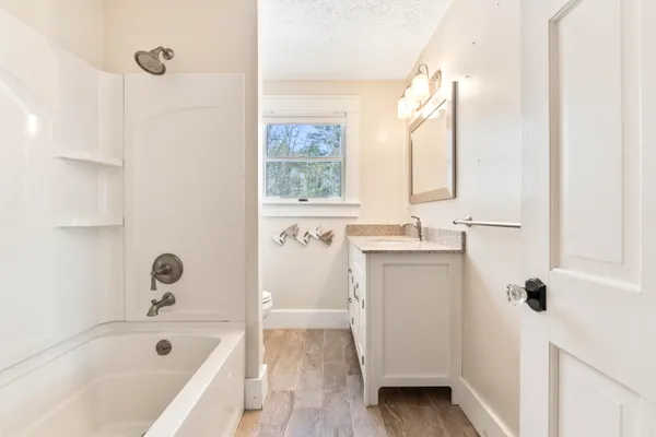 $799,000 | 467 Bay Road, Bowdoinham, ME 04008