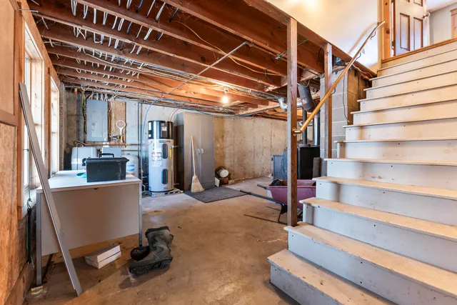 $895,000 | 467 Bay Road, Bowdoinham, ME 04008