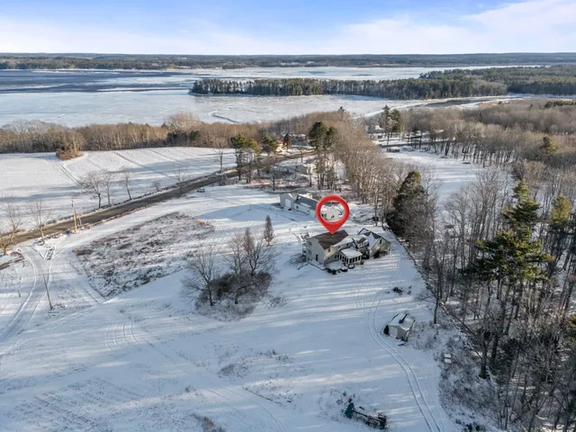 $895,000 | 467 Bay Road, Bowdoinham, ME 04008