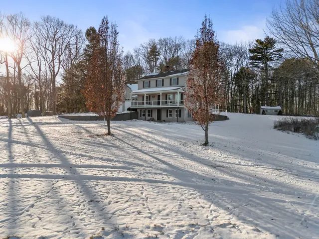 $895,000 | 467 Bay Road, Bowdoinham, ME 04008