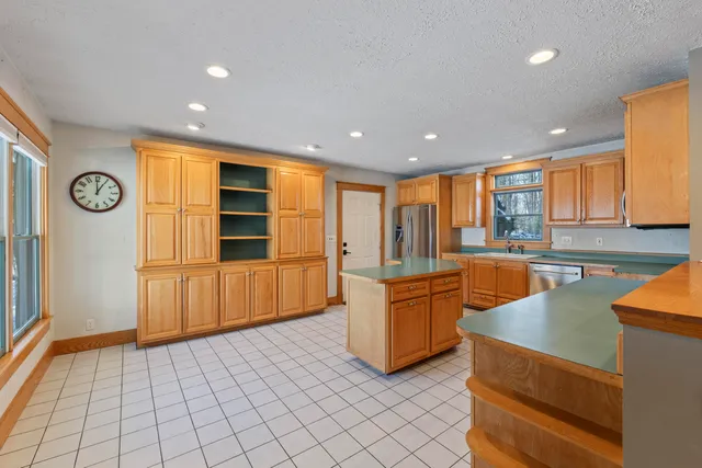 $895,000 | 467 Bay Road, Bowdoinham, ME 04008