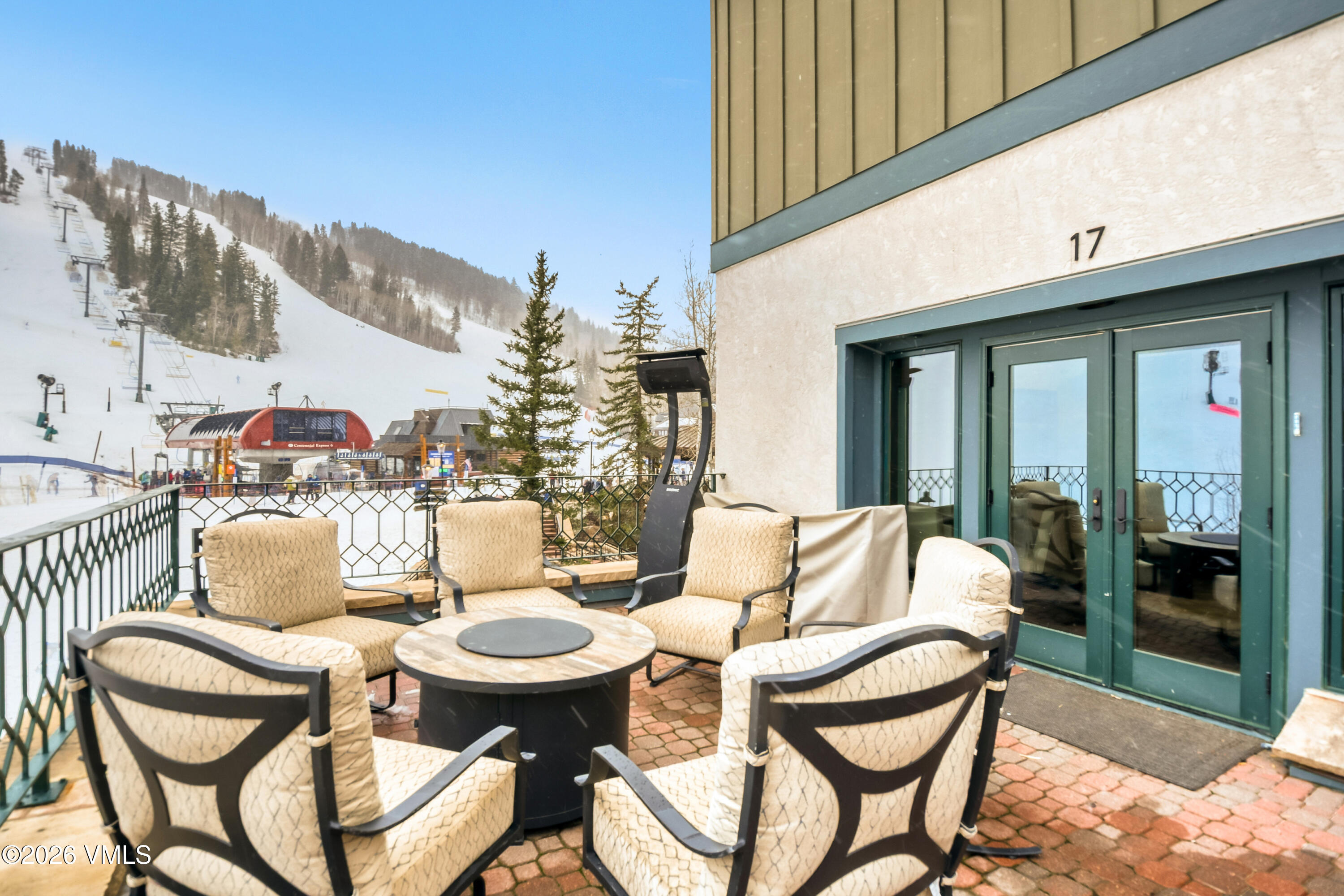 45 West Thomas Place, Unit R17 Beaver Creek, CO 81620 - Photo 2 of 29 45 W Thomas Pl # R-17 - Print Quality -