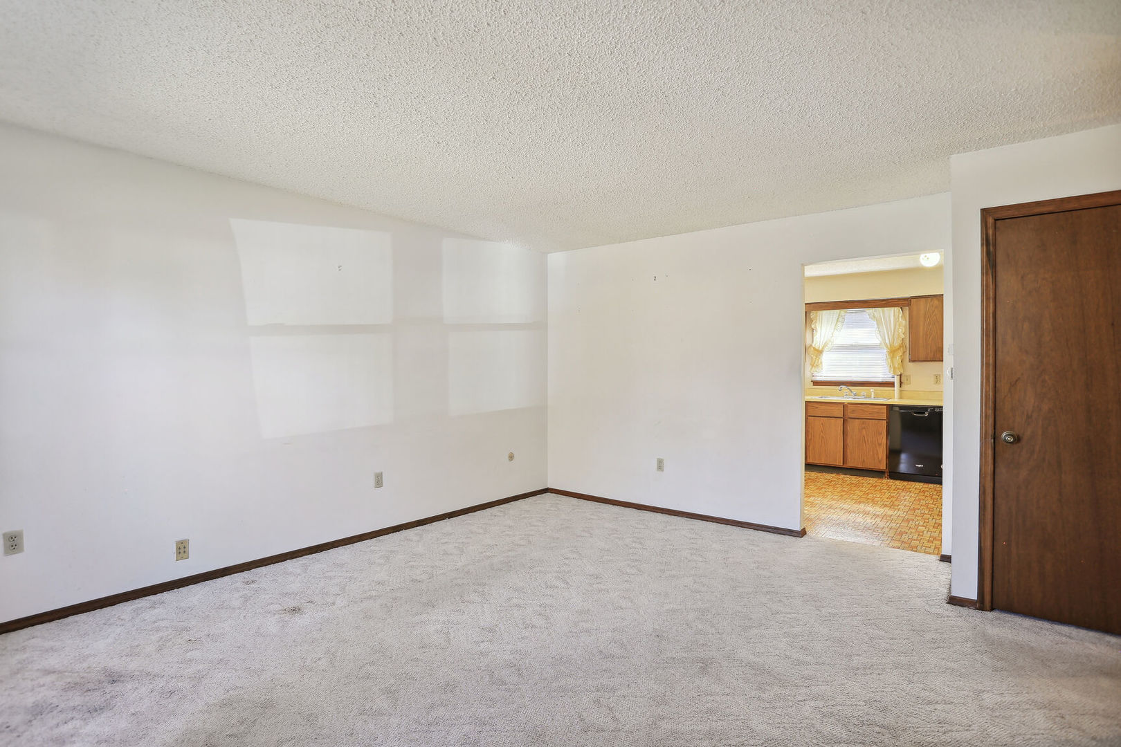 1903 Branch Road Champaign, IL 61821 - Photo 8 of 30 Gallery Image 8