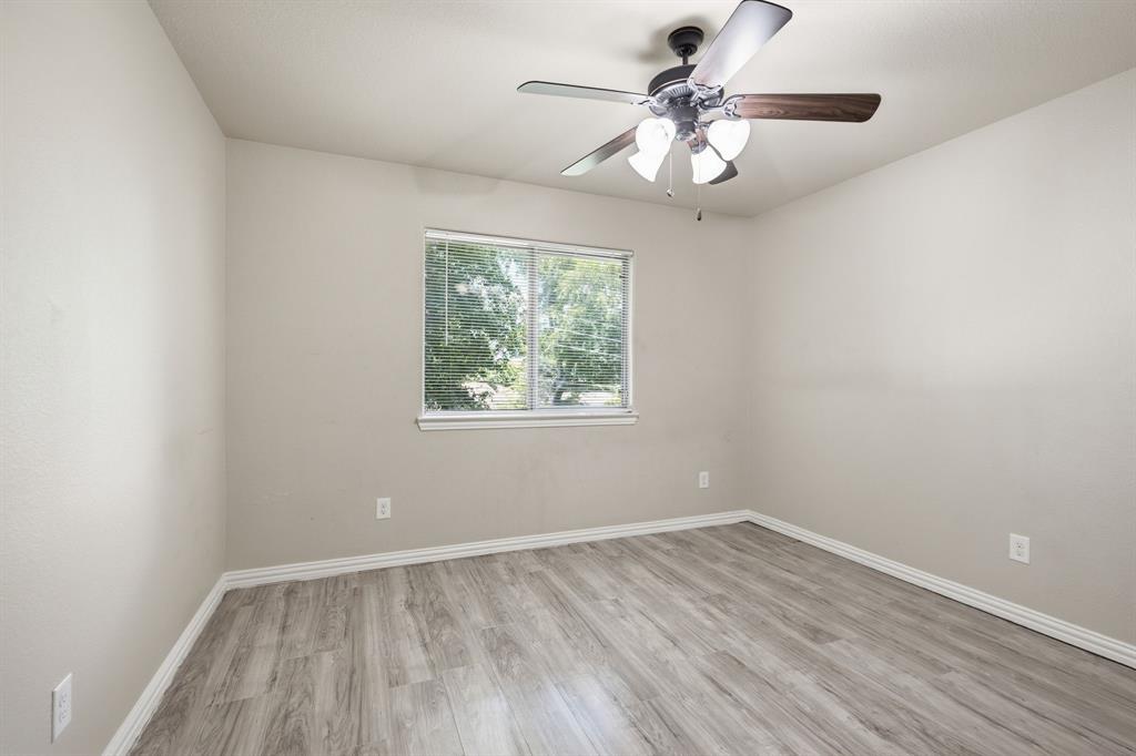237 Corinna Court Hurst, TX 76053 - Photo 25 of 32