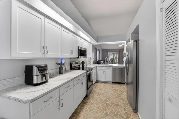 $319,990 | 11005 Kenbrook Drive, Riverview, FL 33578
