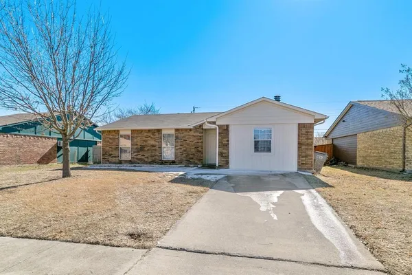 $1,900 | 746 Leading Lane, Allen, TX 75002