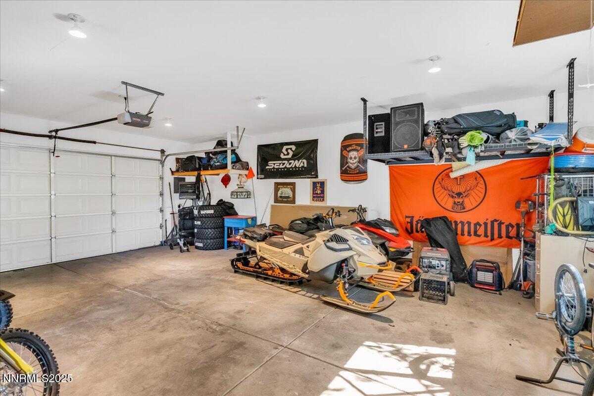 1231 Manhattan Way Gardnerville, NV 89460 - Photo 34 of 45 a view of car garage