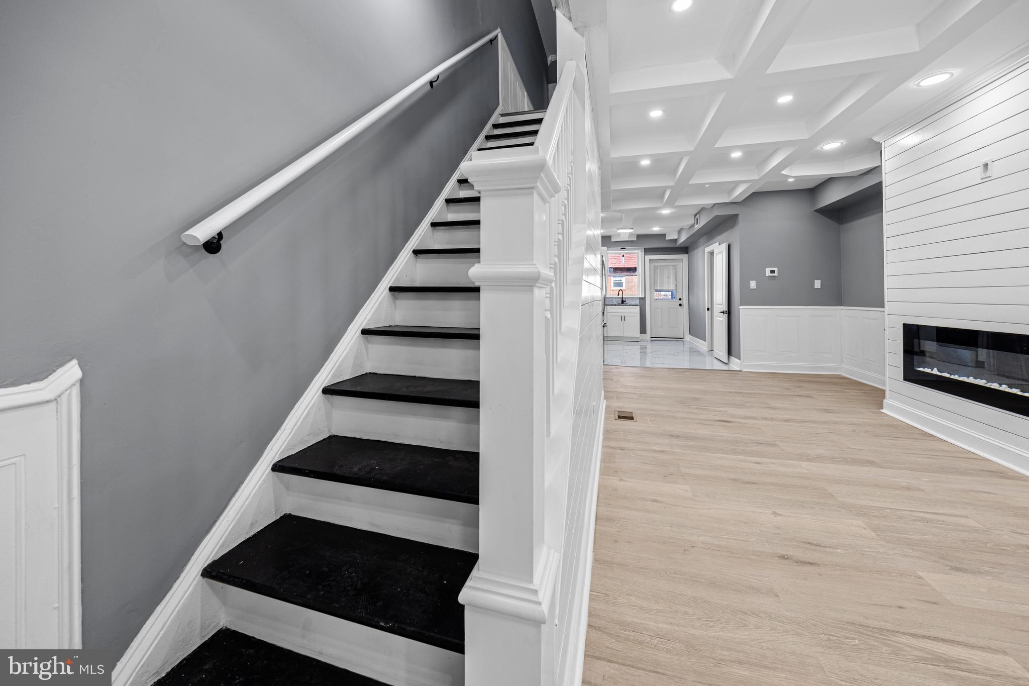 5325 Kershaw Street Philadelphia, PA 19131 - Photo 5 of 20 a view of entryway and hall