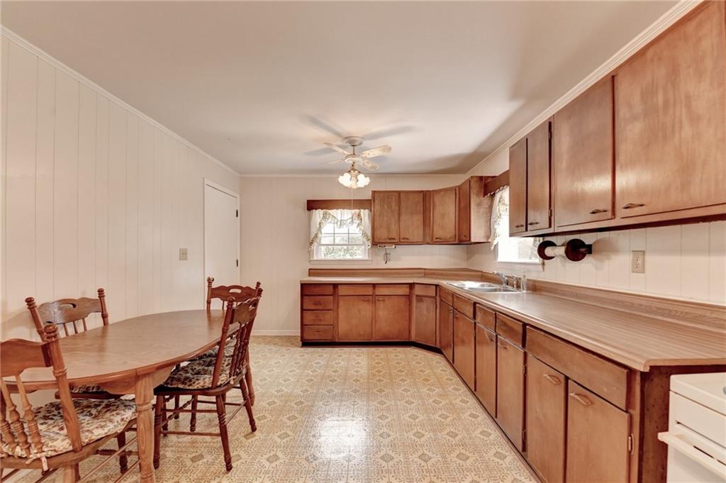 37 Spring Street Gainesville, GA 30501 - Photo 24 of 48