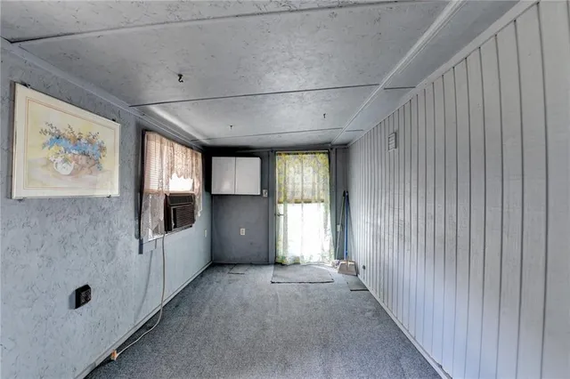 $325,000 | 37 Spring Street, Gainesville, GA 30501