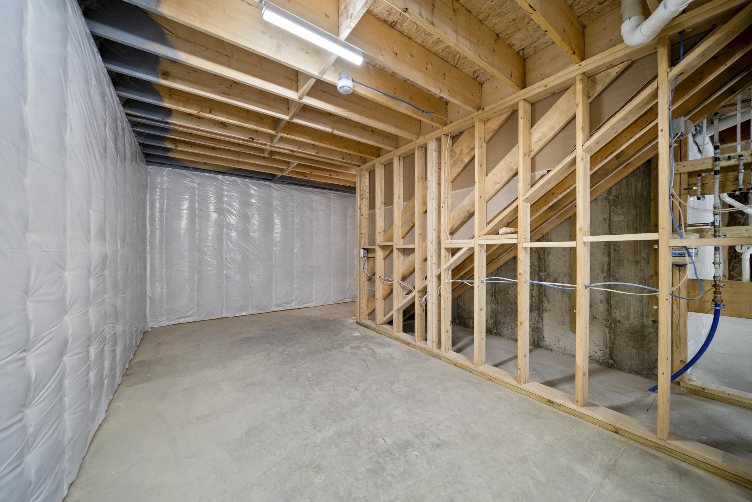 34 Trails Edge Road Windham, NH 03087 - Photo 38 of 47