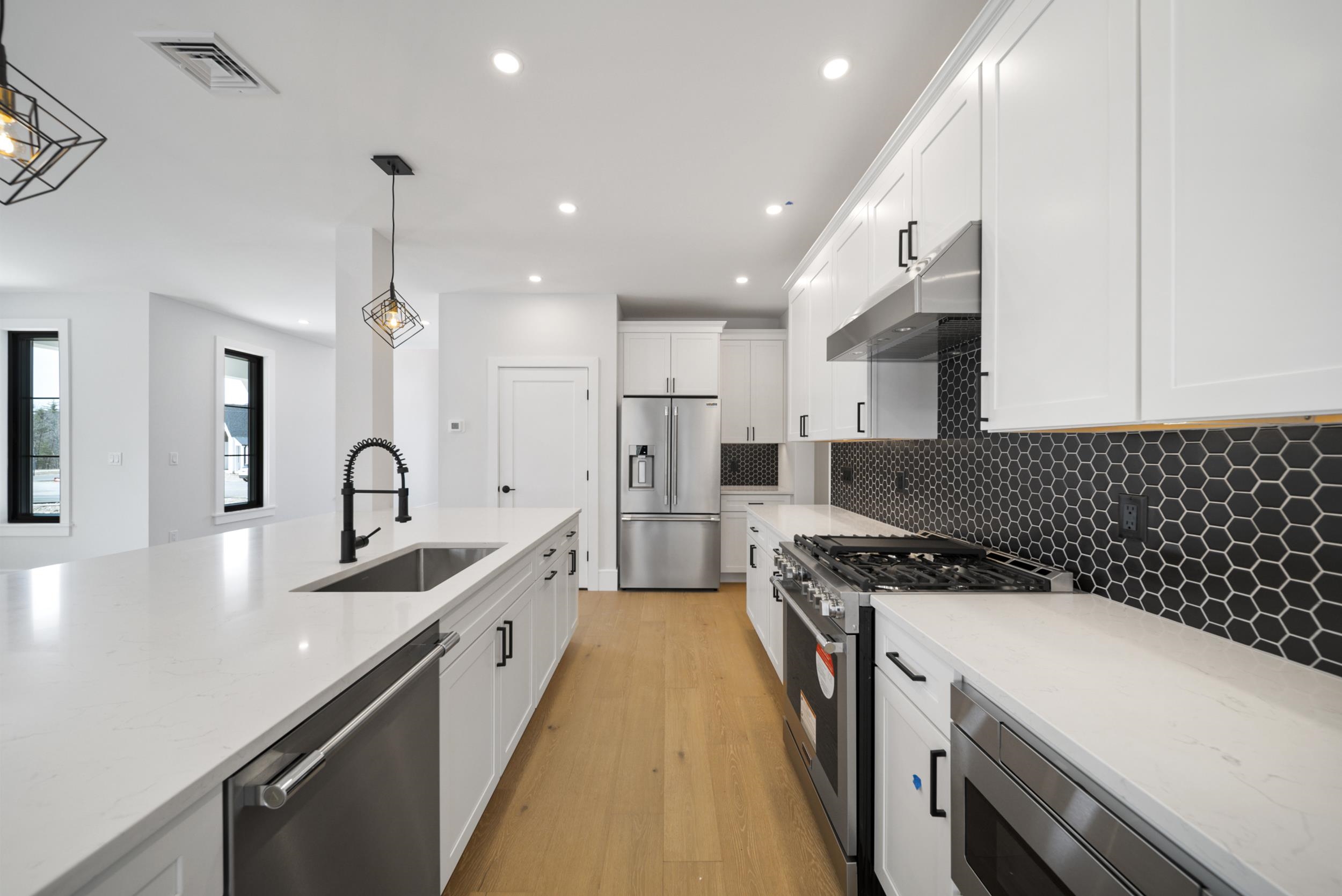 34 Trails Edge Road Windham, NH 03087 - Photo 10 of 47