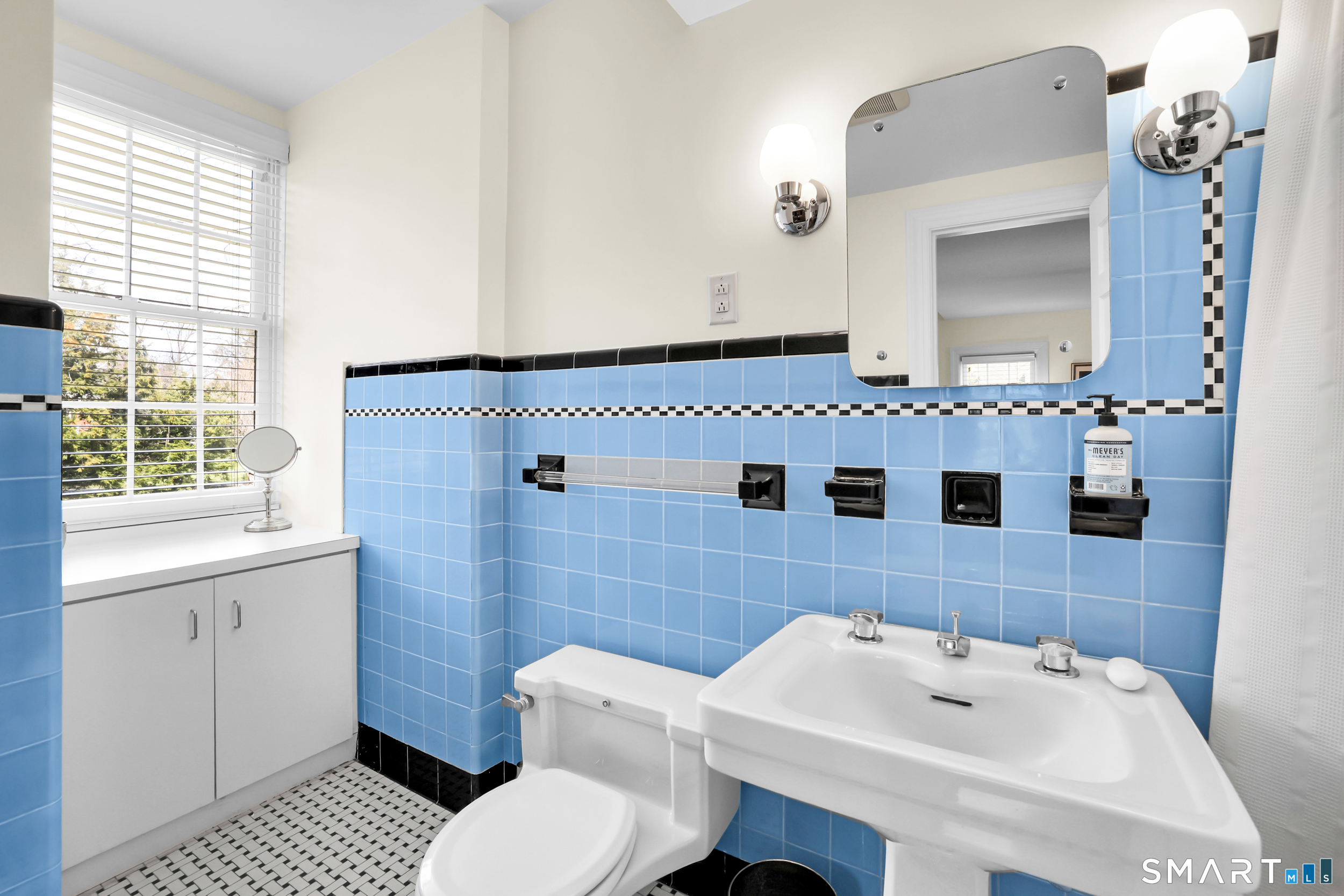 14 Old Orchard Road North Haven, CT 06473 - Photo 33 of 40