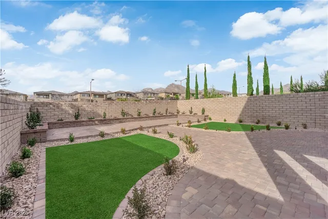 $5,500 | 465 Cabral Peak Street, Las Vegas, NV 89138