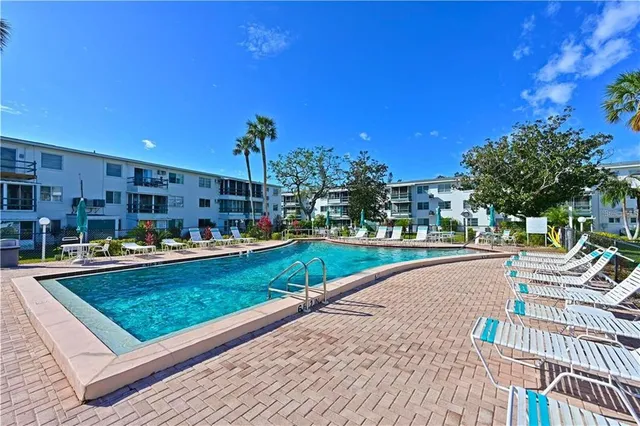 $118,000 | 1867 Restful Drive, Unit L22, Bradenton, FL 34207