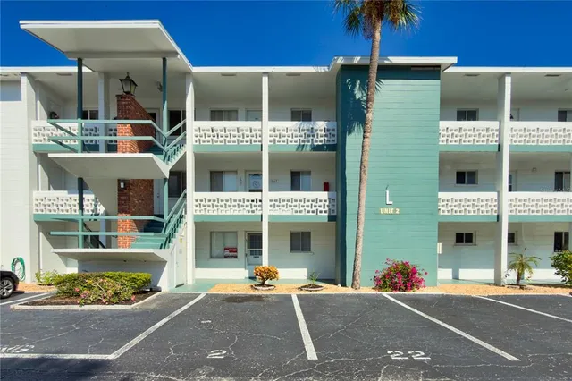 $118,000 | 1867 Restful Drive, Unit L22, Bradenton, FL 34207