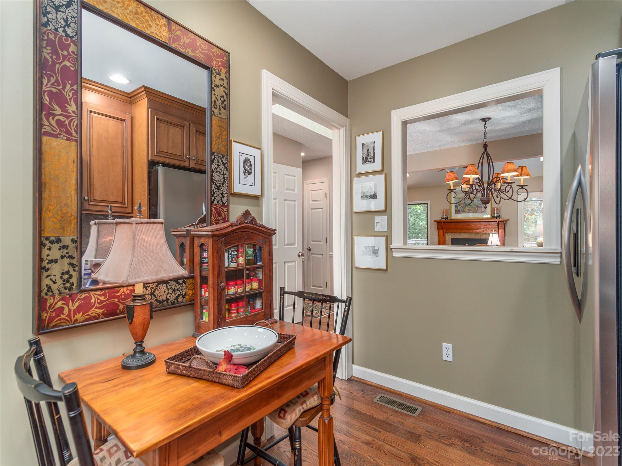 106 Beaver Ridge Road Asheville, NC 28804 - Photo 11 of 19 a living room with furniture and wooden floor
