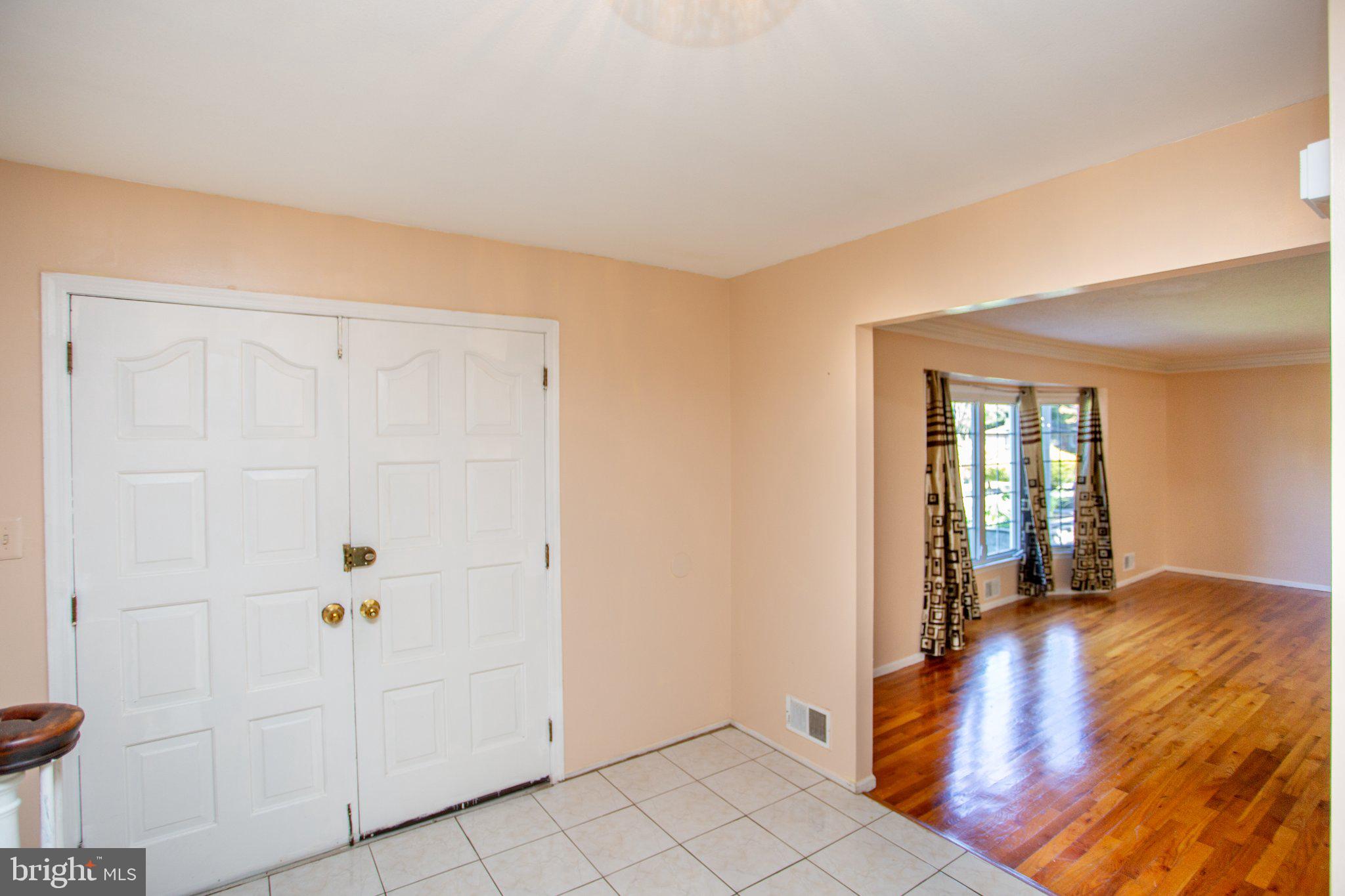 14 Woodmere Road North Brunswick, NJ 08902 - Photo 14 of 123 Gallery Image 14
