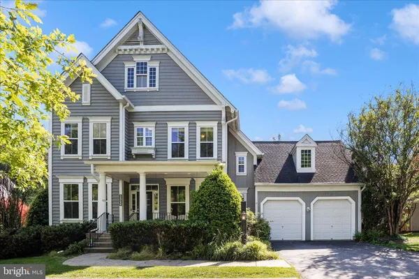 $910,000 | 22405 Brook Point Way, Clarksburg, MD 20871