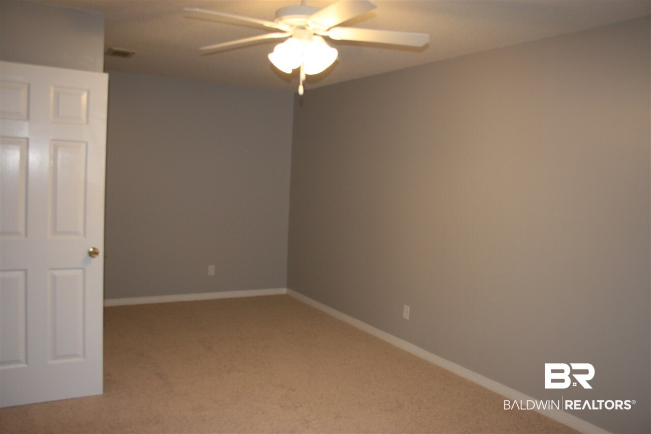 102 Meadow Wood Loop Daphne, AL 36526 - Photo 22 of 33 Seating area