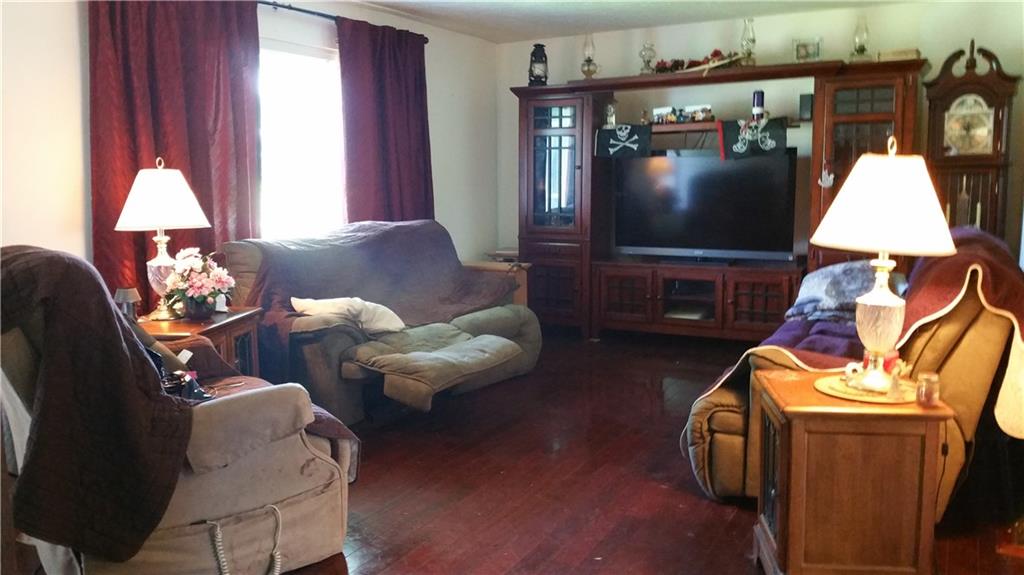 1105 East Brandon Road Butler, PA 16001 - Photo 8 of 13