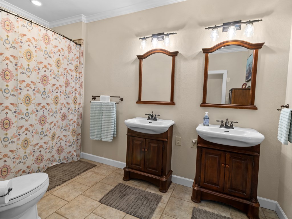 380 An County Road Palestine, TX 75803 - Photo 17 of 62