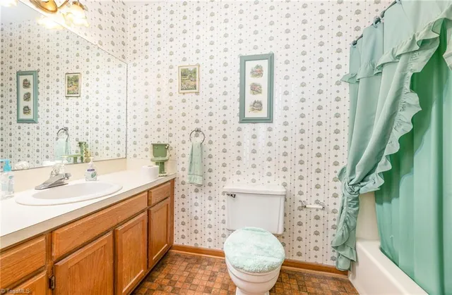 $255,000 | 805 Lewisville Clemmons Road, Lewisville, NC 27023