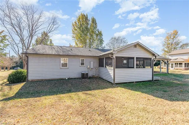 $255,000 | 805 Lewisville Clemmons Road, Lewisville, NC 27023