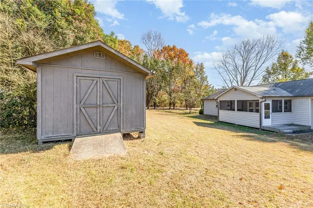 $255,000 | 805 Lewisville Clemmons Road, Lewisville, NC 27023