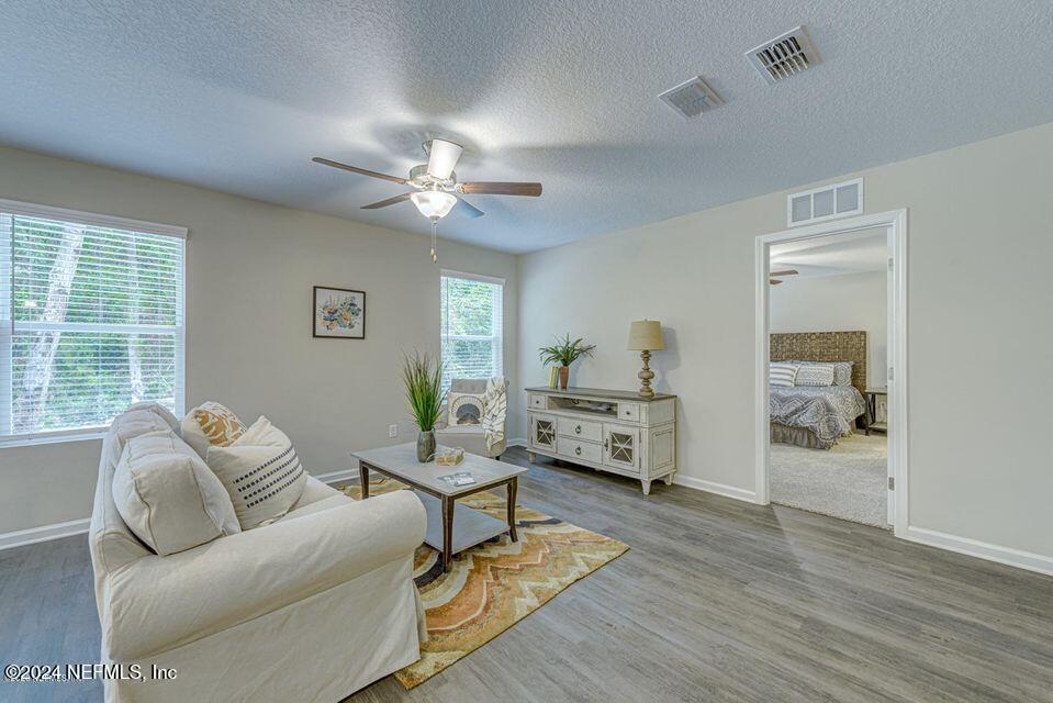 7002 Charmayn Road Jacksonville, FL 32244 - Photo 12 of 23 Interior 5