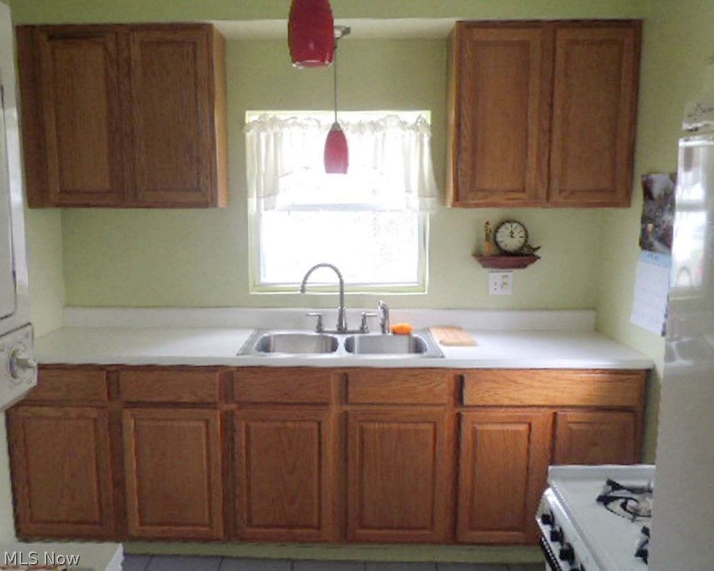 1023 Beachview Road Willoughby, OH 44094 - Photo 5 of 15 Gallery Image 5