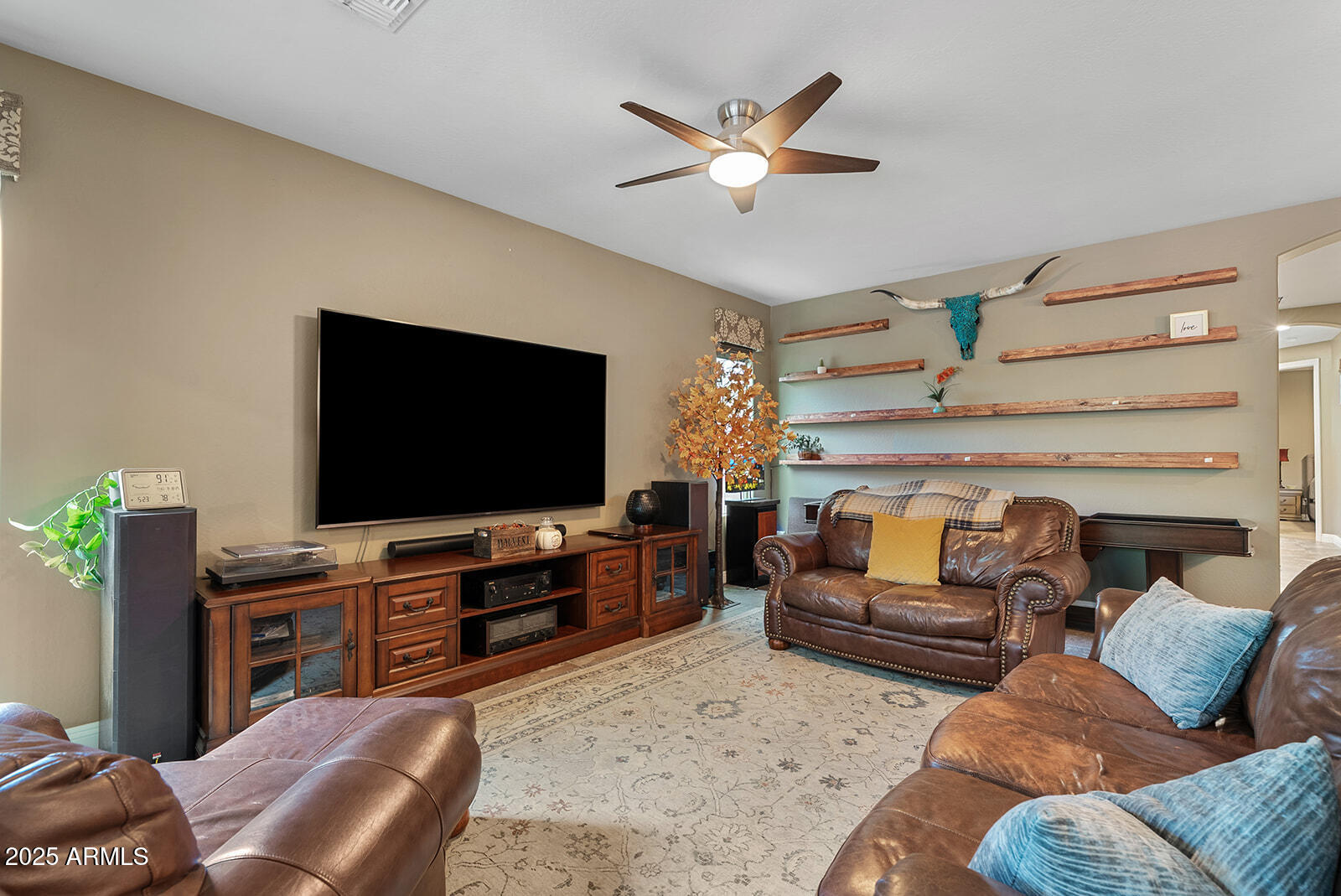 2602 West Royer Road Phoenix, AZ 85085 - Photo 6 of 40 DSC03133