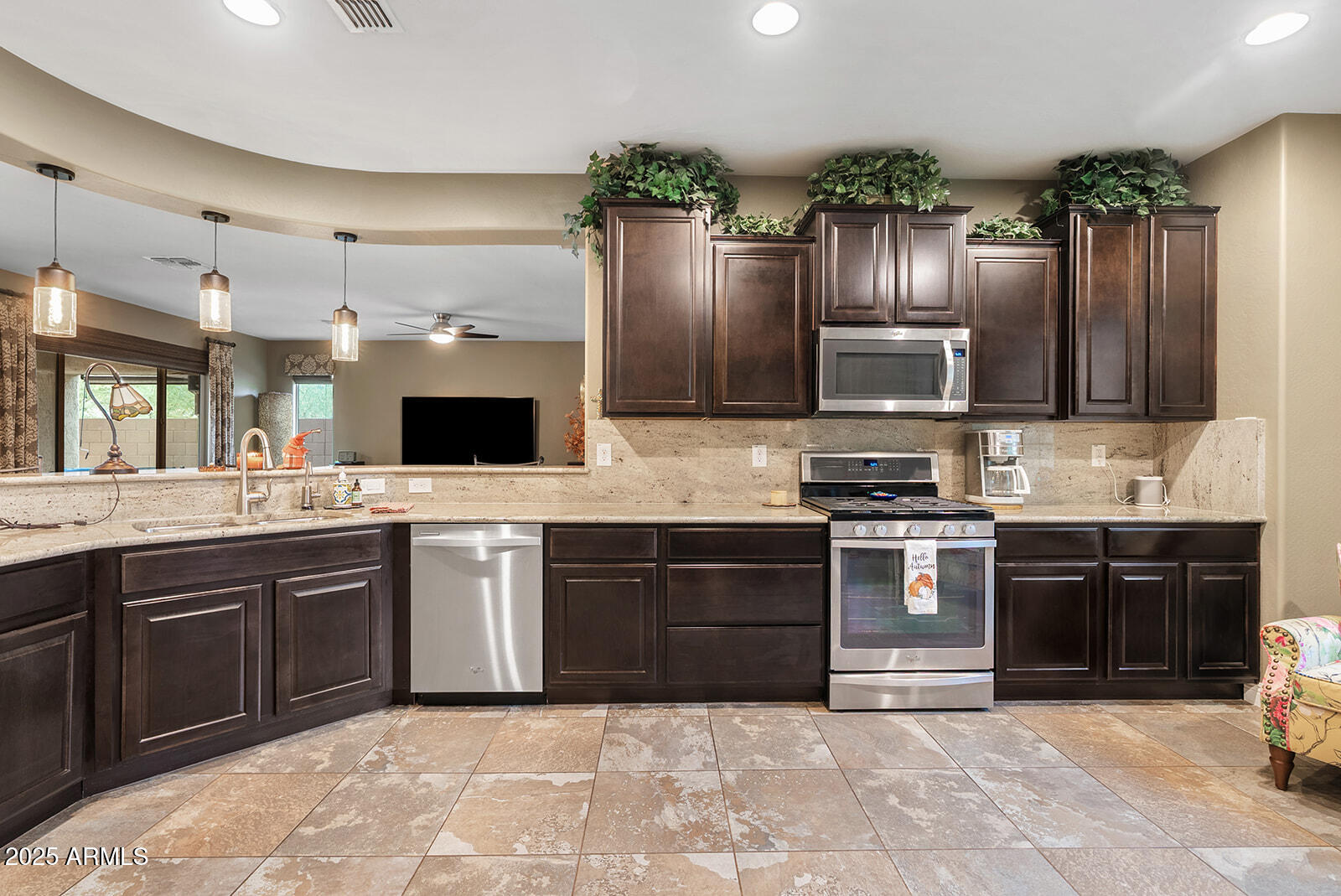 2602 West Royer Road Phoenix, AZ 85085 - Photo 7 of 40 DSC03158