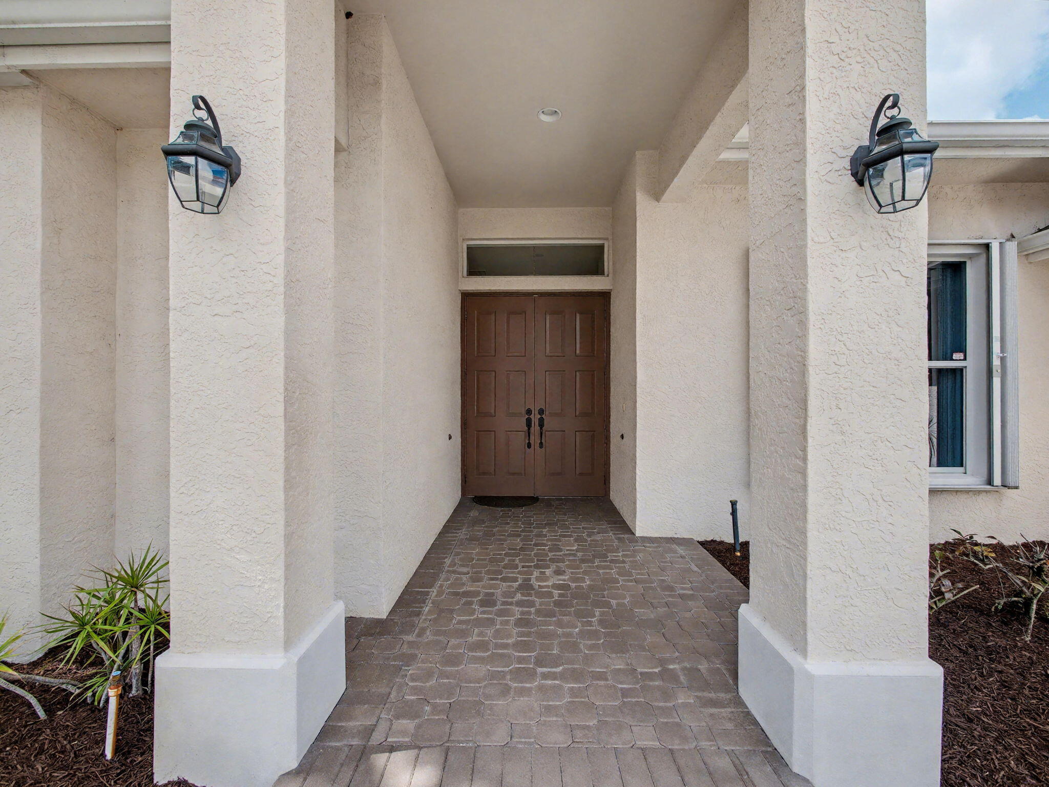 8122 Southwest Yachtsmans Drive Stuart, FL 34997 - Photo 6 of 43 a view of a bathroom