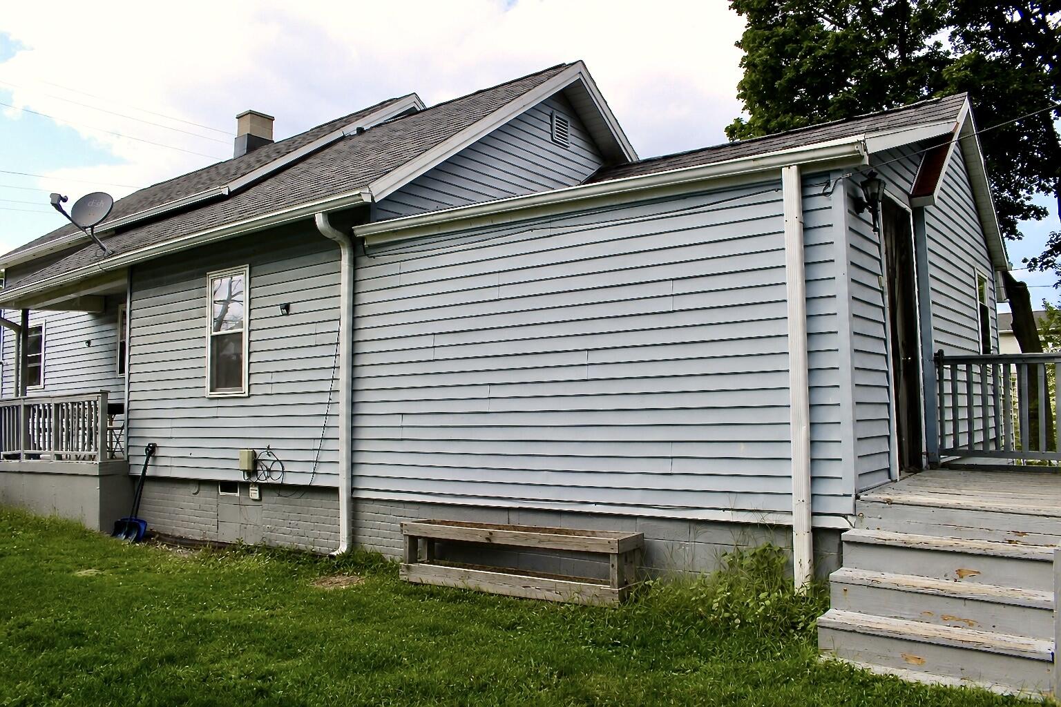 413 North Memorial Drive Racine, WI 53404 - Photo 5 of 5 6C78D219-9D7D-4AA0-A80C-58AE0A7E5BBF