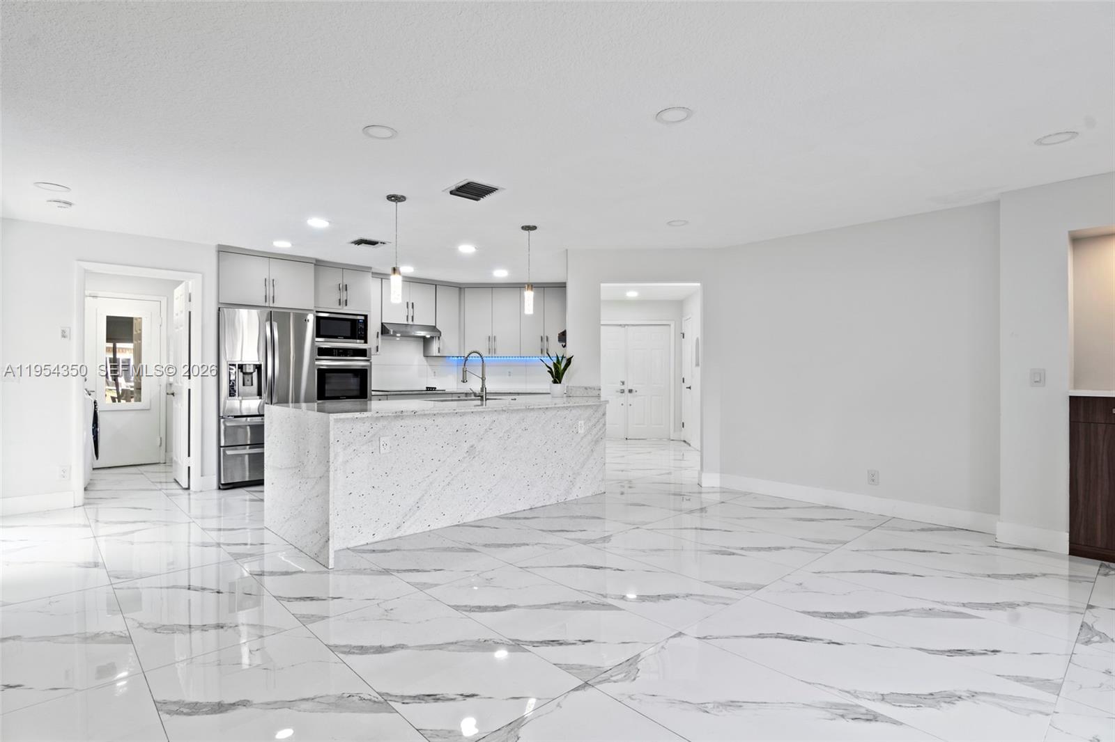 6357 Brava Way, Unit 6357 Boca Raton, FL 33433 - Photo 19 of 45