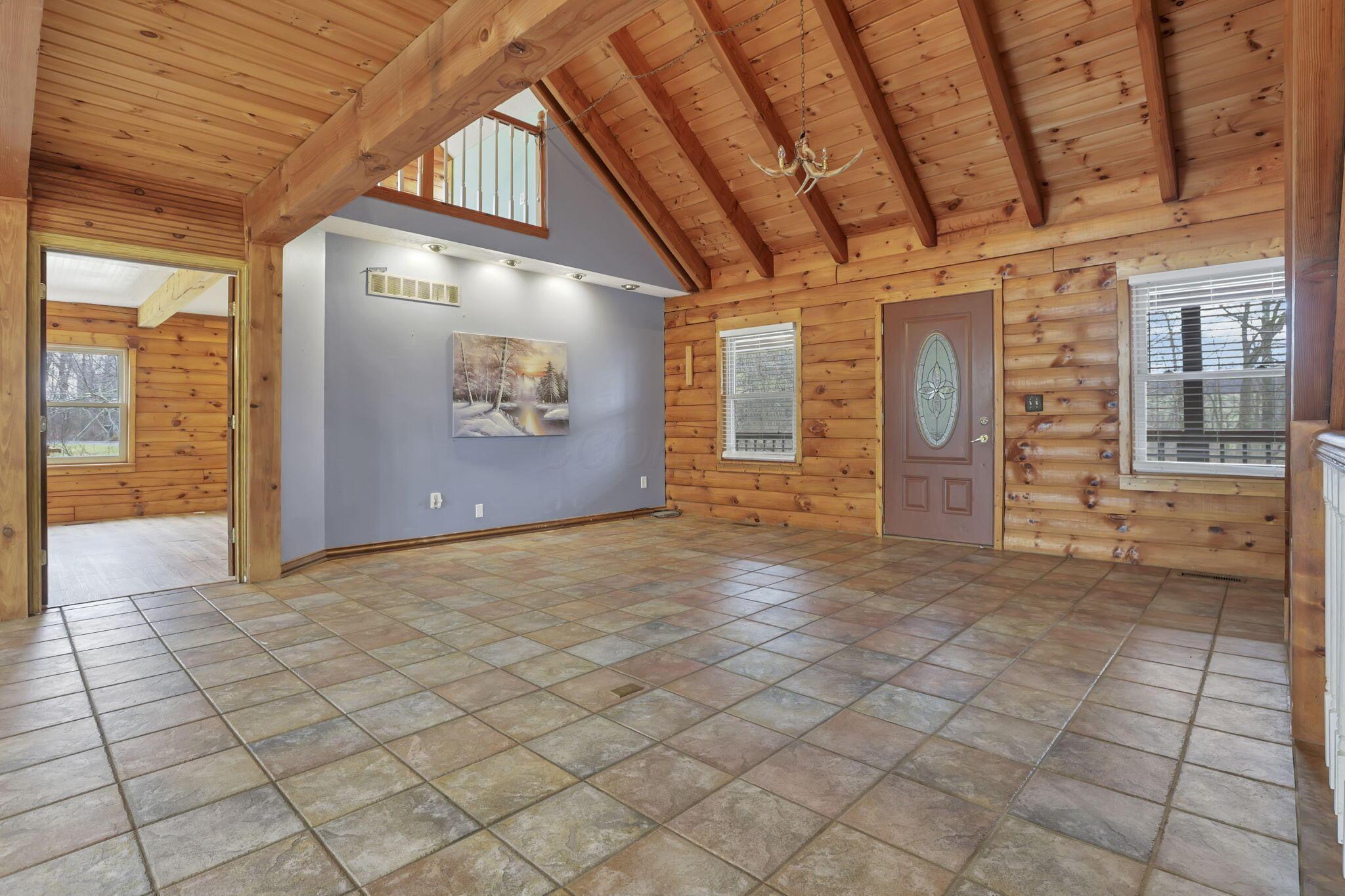 7760 Township Road Fredericktown, OH 43019 - Photo 8 of 74 Great Room