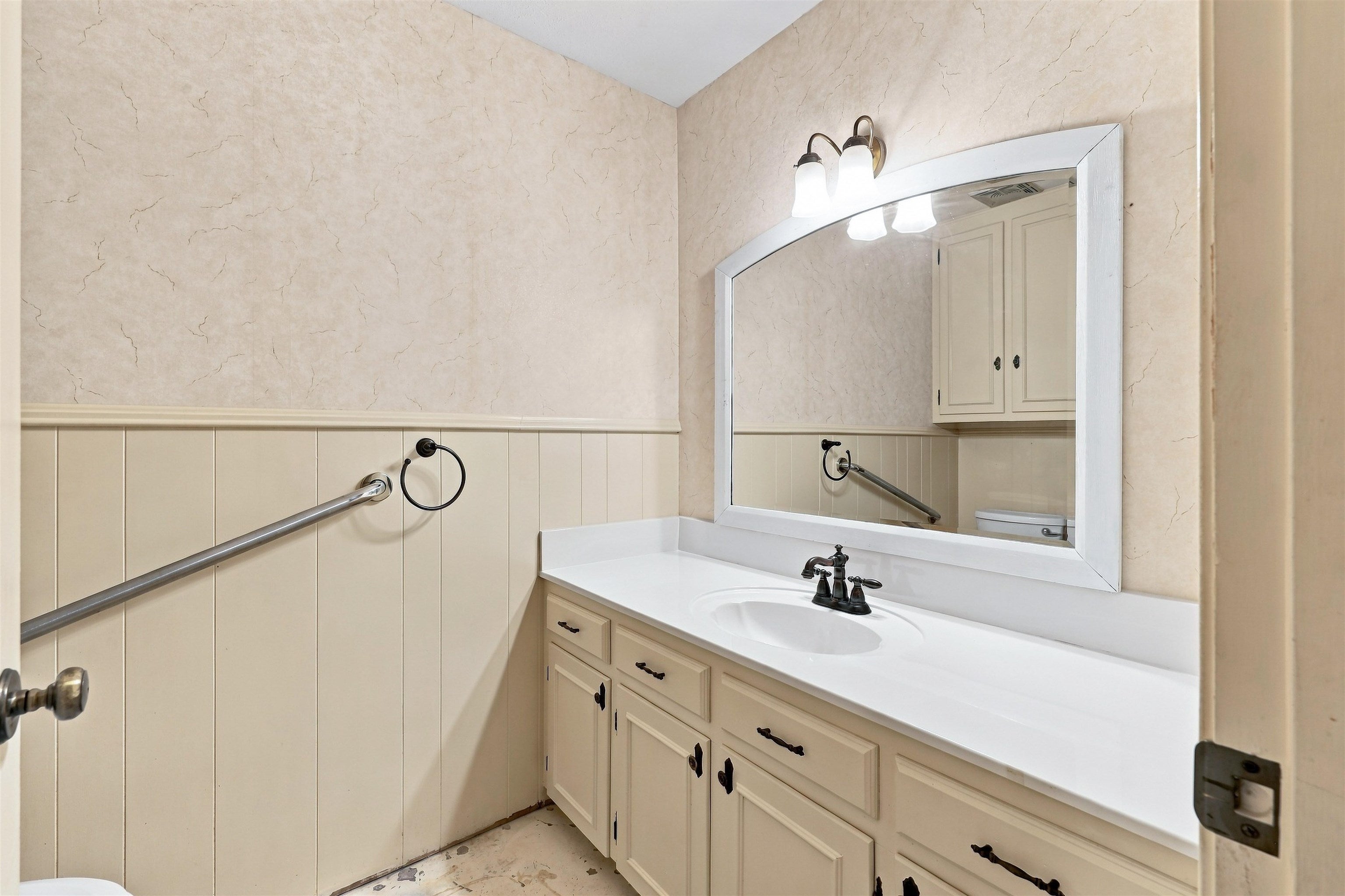 1610 Springdale Street Longview, TX 75604 - Photo 13 of 34 Gallery Image 13