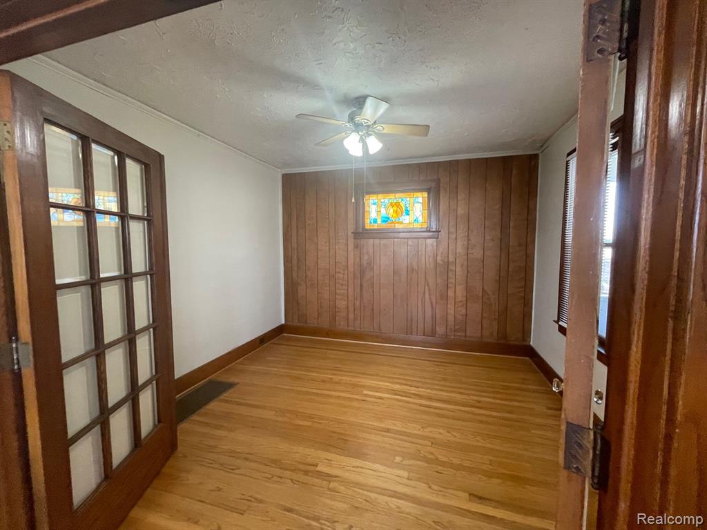 15350 East 10 Mile Road, Unit 1 Eastpointe, MI 48021 - Photo 6 of 17