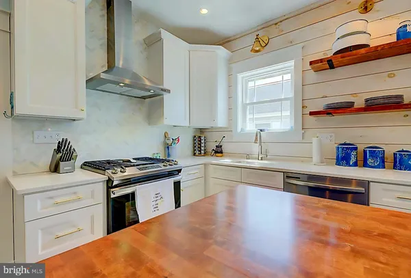 $679,000 | 7017 Josephine Lane, Chincoteague Island, VA 23336